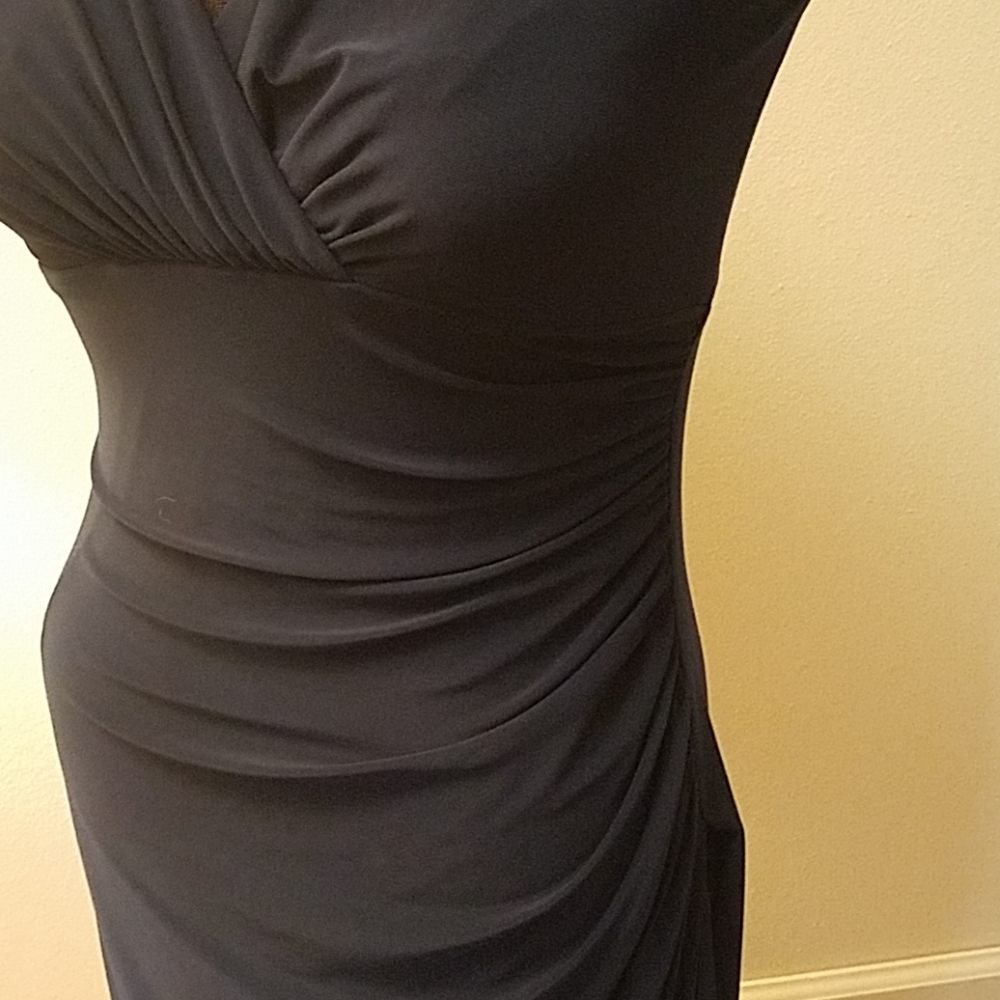 Dress - Picture 2 of 5